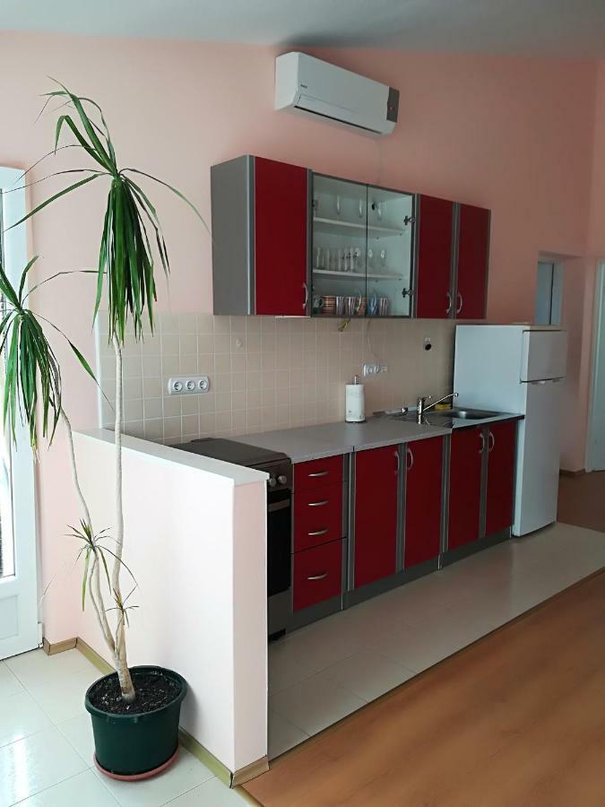 Apartman Rosanda Premuda Exteriör bild
